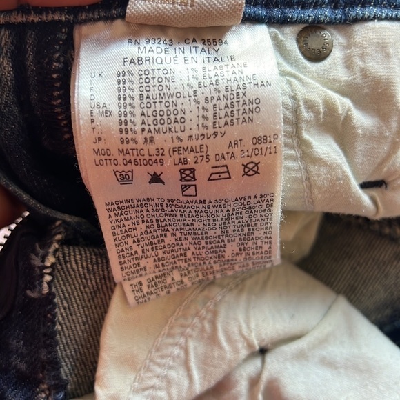 Diesel Industry Women’s Magic Jeans Size W24 L32 Distressed with Patchwork - Picture 10 of 10